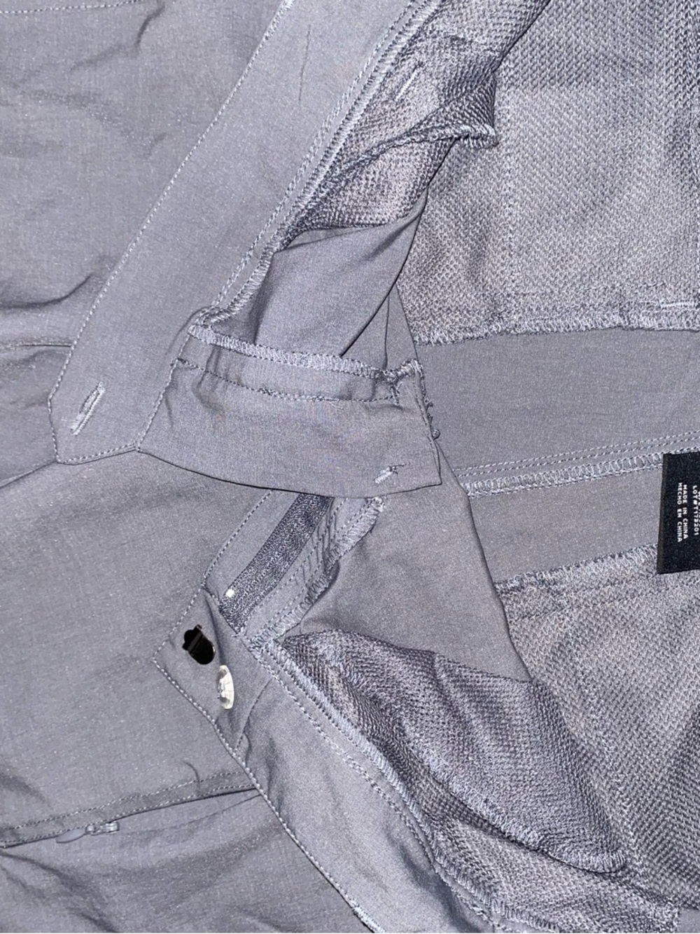 32° Cool Ladies Cargo Short in Gray - Picture 4 of 5